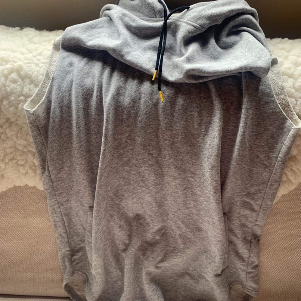 Grey sleeveless hoodie